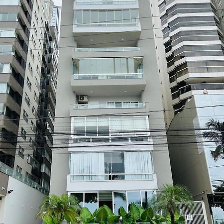 Appartement Avenida Atlantica, Beira Mar, Pe Na Areia à Balneário Camboriú Extérieur photo